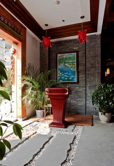 中式茶樓前臺接待區實(shí)景圖