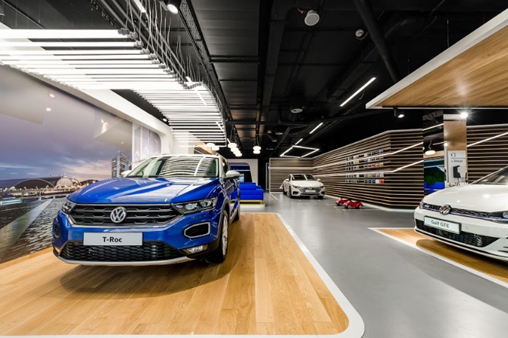 Volkswagen-Home-by-mode-lina-Warsaw-Poland.jpg 【大眾之家】獨一無(wú)二的汽車(chē)銷(xiāo)售店裝修圖