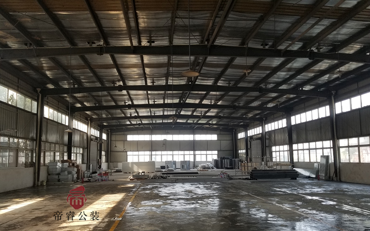 生物科技公司成都辦公室裝修現場(chǎng)視角一