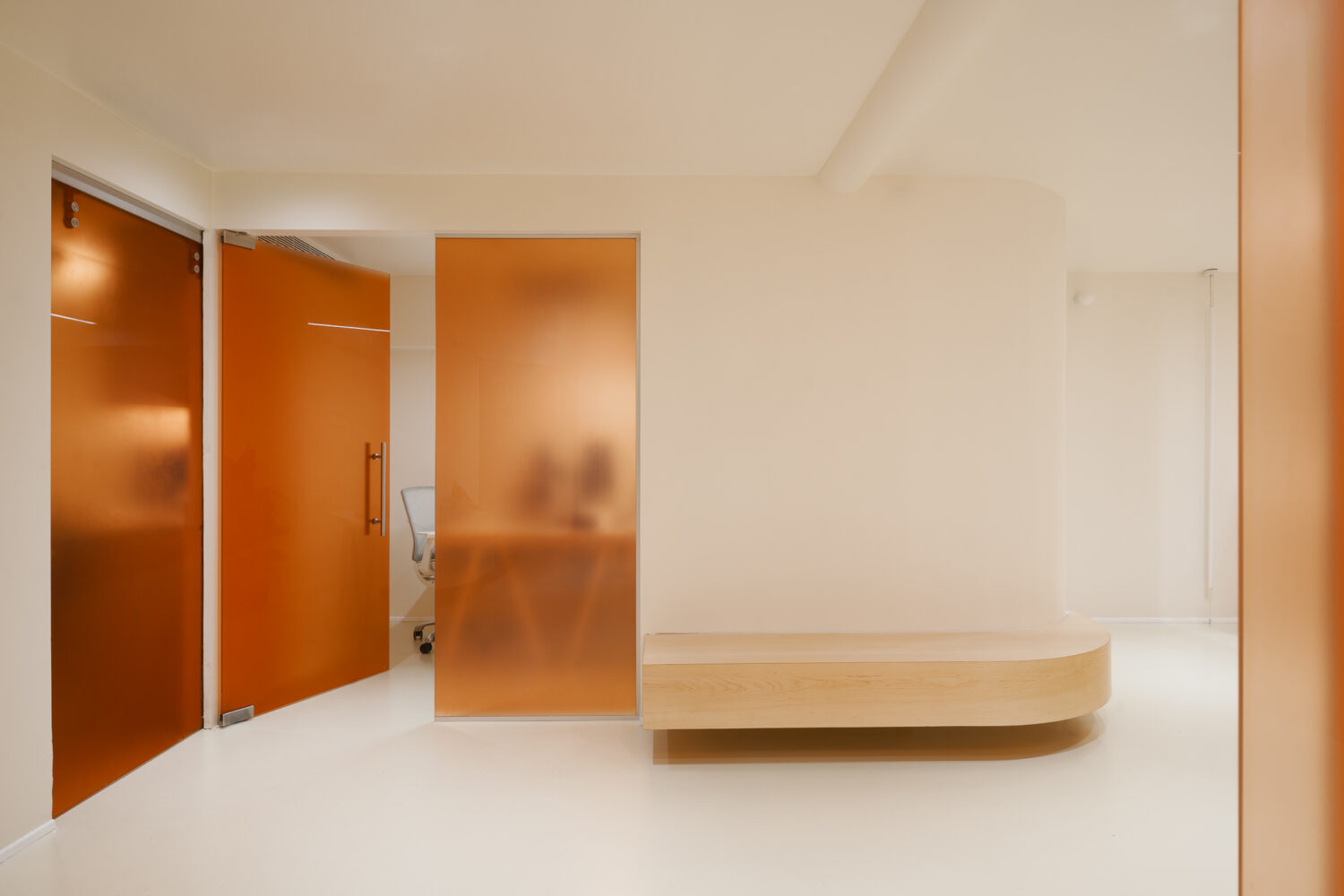 現代極簡(jiǎn)主義180㎡私人口腔診所裝修效果圖設計賞析